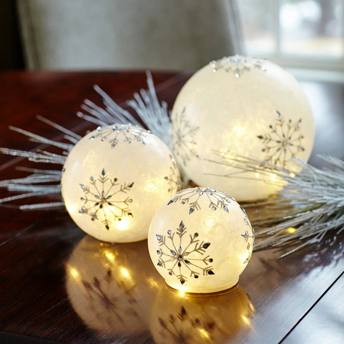 LED Holiday Decor Globe Set (Set of 3)